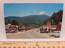 Vintage Postcard Cherokee North Carolina Qualla Indian Reservation Shops Old Car picture