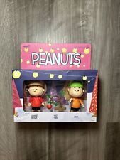 A Charlie Brown Christmas Peanuts Super7 ReAction Figure Holiday Box Set picture