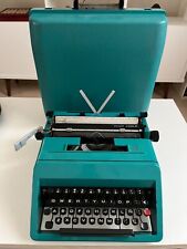 OLIVETTI STUDIO 45 TYPEWRITER. S/N 274683. WITH HARD CASE. 1970s. Mexico picture
