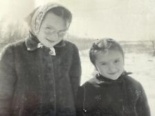 O6 Photograph Girls Sisters Portrait In The Snow 1940's picture