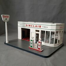 Vitg Danbury Mint 1960's Sinclair Gas & Oil Service Station 1:24 Scale Diorama picture