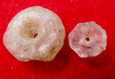 Two Ancient Crystal  beads lot mixed picture