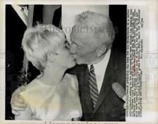 1966 Press Photo Justice William O. Douglas weds Cathleen Heffernan, California picture