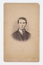 ANTIQUE CDV CIRCA 1860s L.D. JONES HANDSOME YOUNG MAN IN SUIT ADAMS COUNTY PA. picture
