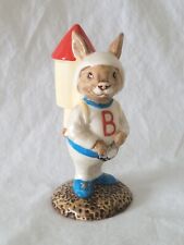 Vtg Royal Doulton Astro Bunnykins Rocket Man DB20 1982 Astronaut Bunny Figurine picture