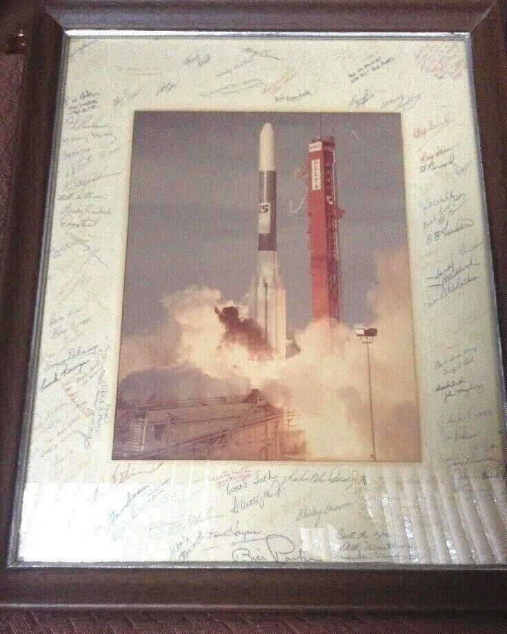 Rare Vintage 1983 NASA 25th ANNIVERSARY DELTA ROCKET Launch Photo 70 hand signed
