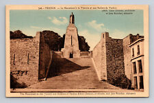 Monument to Victory & Soldiers WWI White Border Carte Postale Postcard picture