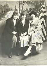 Vintage Arcade Photo Booth Pretty Flapper Women 1920s Patriotic American Flag picture