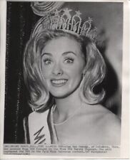 1965 Press Photo of Miss USA Sue Ann Downey in Crown Winning Beauty Pageant picture