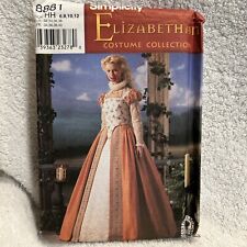 Uncut and discontinued simplicity 8881 size HH picture