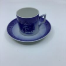 1979 Royal Copenhagen Christmas Cup & Saucer CHOOSING THE CHRISTMAS TREE picture