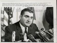 1964 Press Photo Senator Pierre Salinger at press conference in Los Angeles picture