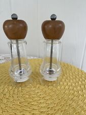 RETIRED PAMPERED CHEF Bamboo Salt & Pepper Grinders • Pair (2) 7