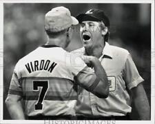 1980 Press Photo Astros manager Bill Virdon yells at umpire Lanny Harris in game picture