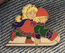 1994 Lillehammer Olympic Pin ~ Mascots Kristen & Hakon ~ Sled picture