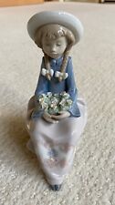 lladro figurines collectibles retired girl - Pretty & Prim - # 5554 picture