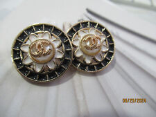 chanel 2 buttons  black white with gold tone metal CC 23mm LOT 2 picture