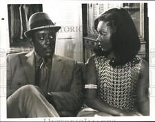 1975 Press Photo Godfrey Cambridge and Judy Pace in 