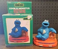 Vintage Sesame Street Cookie Monster AM/FM Transistor Radio Figural JPI 1989 PBS picture