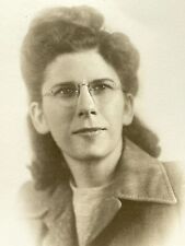 U4 Photograph Pretty Woman Glasses 1940's  Studio Photo Portrait Lovely Cute picture