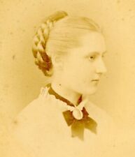 Antique CDV Carte de Visite photograph Victorian lady G & R Lavis Eastbourne #40 picture
