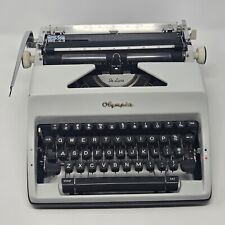OLYMPIA SM9 DE LUXE PORTABLE TYPEWRITER GRAY 1969 SERIAL 3828306 CLEANED picture