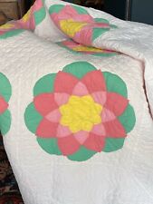 Well Quilted Vintage Hand Stitched DAHLIA Quilt~ Pink/Green/Yellow 91