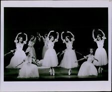 LG806 1989 Original Photo AMERICAN BALLET THEATRE Les Sylphides Elegant Dancers picture