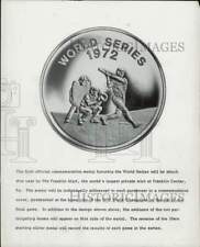 1972 Press Photo First Commemorative World Series Medal by Franklin Mint picture