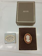 Vtg Avon 5 1/2 Cameo Ring Empty Solid Perfume Locket Gold tone In Original  Box picture