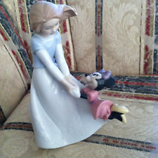 Lladro Nao DIsney Girl with Minnie Mouse Mint no box picture