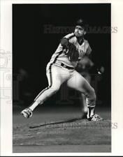 1988 Press Photo Pitcher of the NY Mets, Sid Fernandez, Ready to Pitch Ball picture