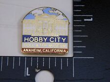 HOBBY CITY DOLL & TOY MUSEUM ANAHEIM CALIFORNIA TRAVEL PIN picture