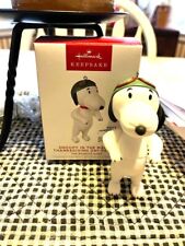 HALLMARK SNOOPY IN THE MACY'S THANKSGIVING DAY PARADE 2022 CHRISTMAS ORNAMENTS picture