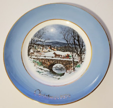 Avon DASHING THROUGH THE SNOW 1979 Vintage Christmas Plate Series 7th Edition picture