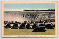 c1930s-40s~Ontario~Horseshoe Falls~Niagara~Classic Cars &People on Edge~Postcard picture