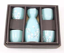 Winter Flower Japanese Porcelain Sake Set + 4 Cups 1 Decanter / Bottle / Carafe picture