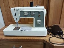 Vintage Singer Zig Zag Model #734 Sewing Machine wi Pedal - Runs Great - READ picture