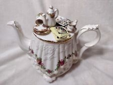 Royal Albert Large Teapot Cardew Design Artist's Palette Old Country Roses Table picture