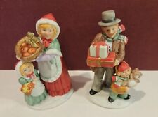 Set 2 Vintage Homco 5554 Christmas Villagers Family Figurines Winter  5