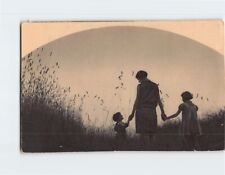 Postcard Vintage Photo Silhouette of a Mother with her Children picture