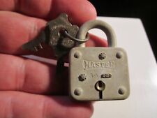 VINTAGE MASTER LOCK PADLOCK WITH TWO KEYS THAT WORK - BBA-45 picture