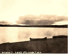 1920s LAKE PLEASANT NEW YORK NY SUNSET BOATS ON SHORELINE RPPC POSTCARD P2843 picture