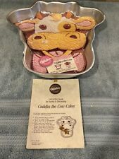 1988 Wilton Cake Pan Cuddles The Cow Bow Tie Mold 2105-2875 & Instructions Elsie picture