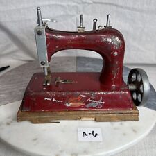 Vintage Artcraft Junior Miss West Haven Connecticut Small Child's Sewing Machine picture