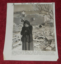 1957 Press Photo Woman Cries At Ruined Home After Cyclone Vallescuro Passo Italy picture