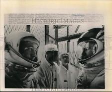 1965 Press Photo Gemini 4 astronauts in elevator at Cape Kennedy, Florida picture
