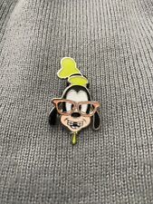 Goofy Disney parks trading pin 2012 picture