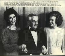 1976 Press Photo First Lady Betty Ford with film celebrities in Los Angeles picture