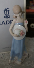 VINTAGE Lladro Porcelain Figurine Courtney #5648 W/ box - Girl with a Hat, Spain picture